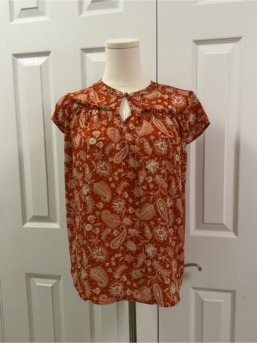 Papermoon Rust Paisley Floral Keyhole Blouse Top Size Small S